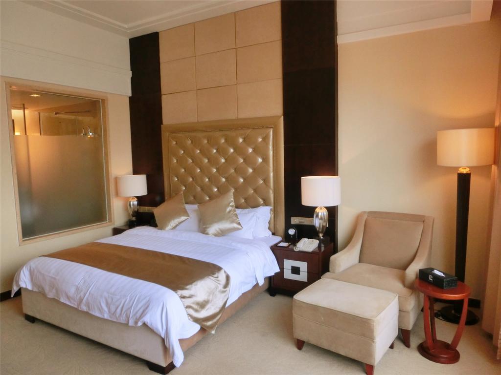 Yue Xiu Hotel Guangzhou Room photo
